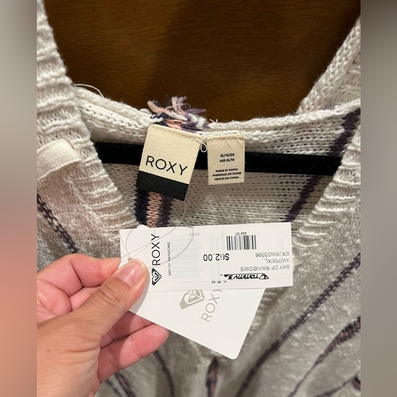 Roxy Other - Roxy swim coverup sweater.